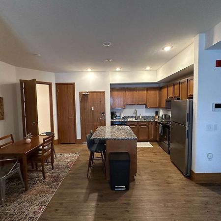 2Br Suite At The Grand Castle Pool Gym & Parking Grandville Exterior foto