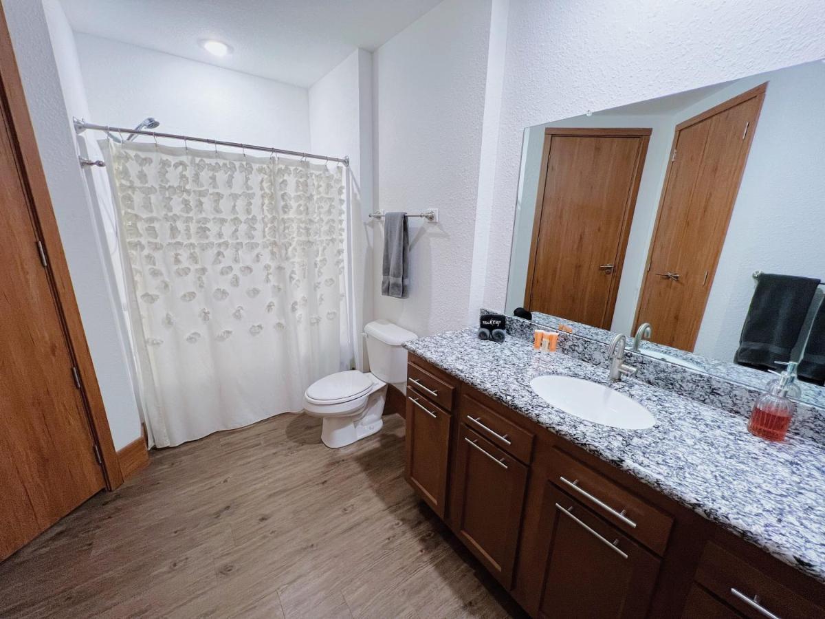2Br Suite At The Grand Castle Pool Gym & Parking Grandville Exterior foto