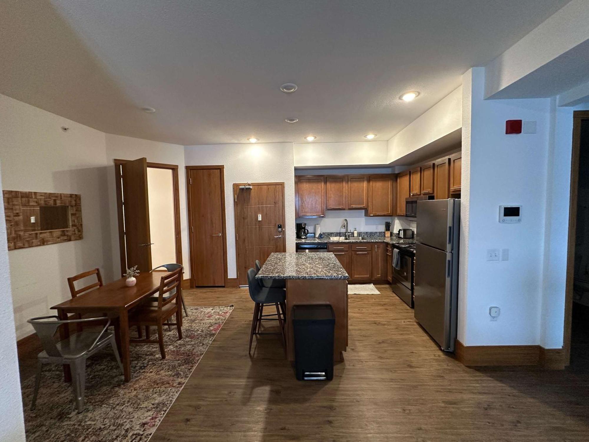 2Br Suite At The Grand Castle Pool Gym & Parking Grandville Exterior foto